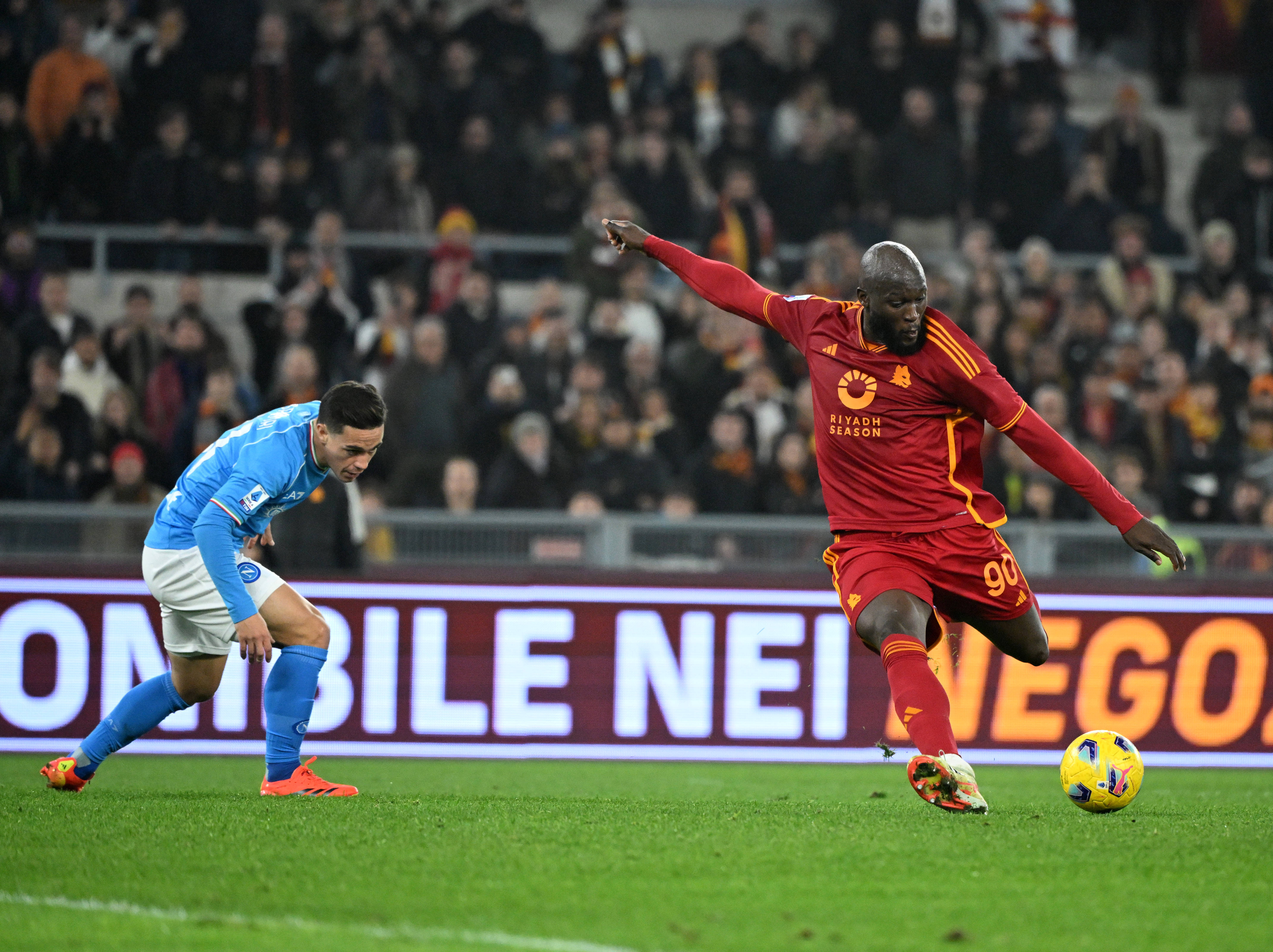 国际米兰完胜瑞士,佩德里带队取胜 国际米兰完胜瑞士,佩德里带队取胜