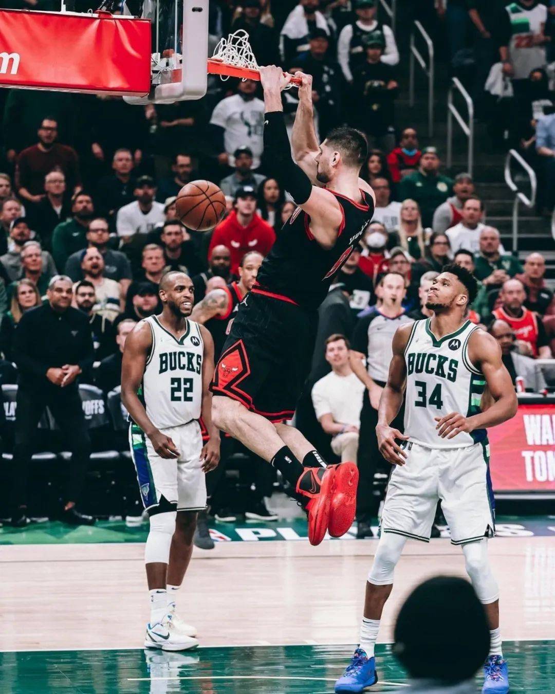 雷霆碾压快船,武切维奇高光表现 雷霆碾压快船,武切维奇高光表现